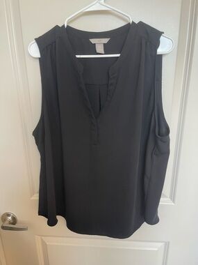 H&M Black Sleeveless V-Neck Blouse